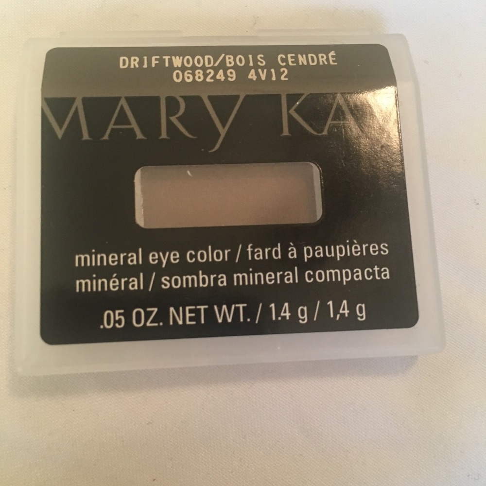 Mary Kay eye color. Driftwood
